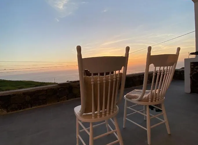 Casa Da Ribeira Do Alem Holiday home Angra do Heroismo